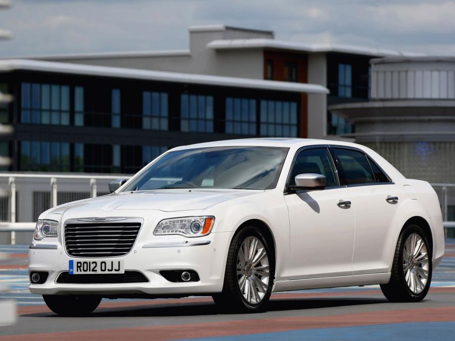  Chrysler 300C 2012 года  (UK) (фото 77 из 91)